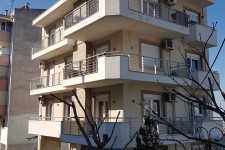 REGULATION OF ARBITRARY CONSTRUCTIONS IN AN APARTMENT BUILDING IN THESSALONIKI